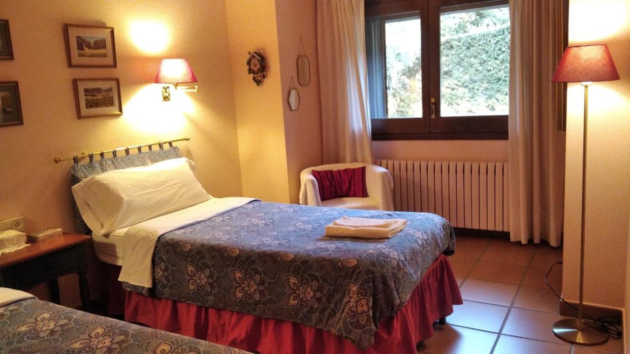 Villa Les Margarides à Seva Extérieur photo